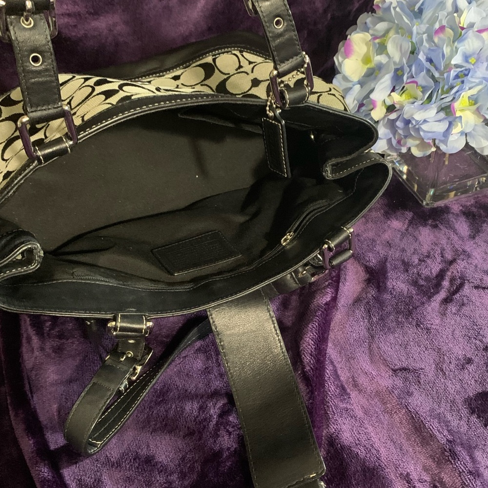 Coach Satchel signature bag - Picture 4 of 5